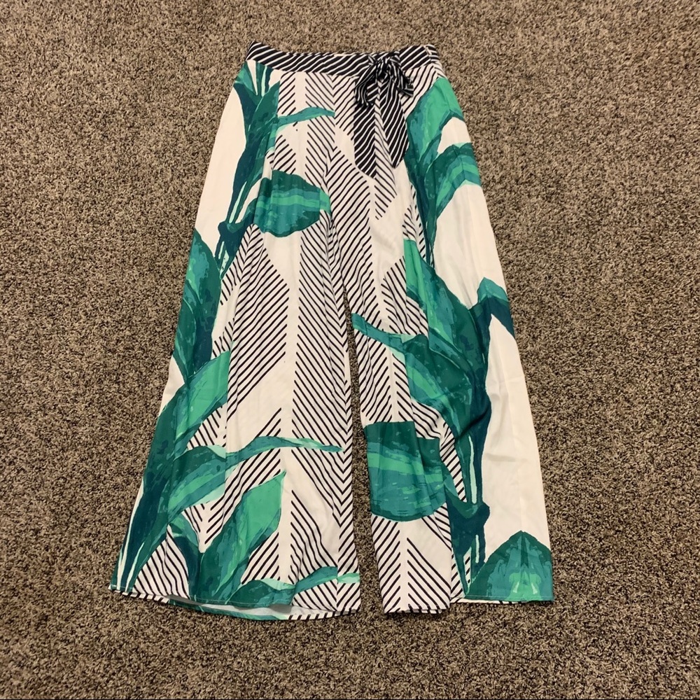 Jealous tomato flowy pants